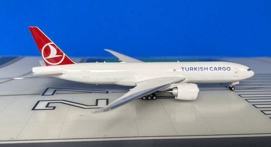 Turkish Cargo Boeing 777-200F TC-LJN 1/400 scale diecast Phoenix