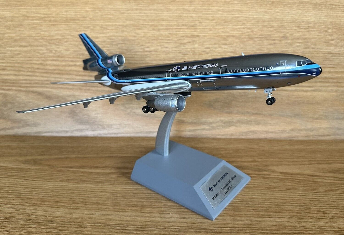 Eastern Douglas DC-10-30 N391EA 1980s, Polished 1/200 scale diecast Inflight