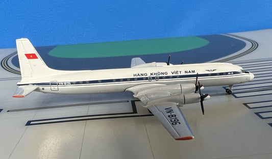 Hang Khong Viet Nam Ilyushin IL-18 VN-B196 1990s 1/400 scale diecast Aeroclassic